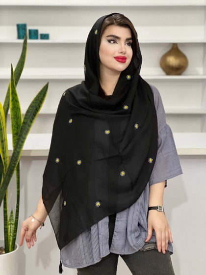 شال نخی اعلاء گلدوزی منگوله دار کد 1169