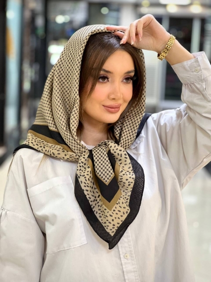 روسری نخی پیچازی ژاکارد دور دوخت کد 2454
