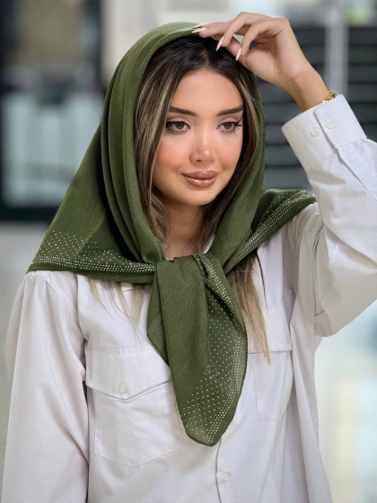 روسری نخی نگین کاری کد 2850