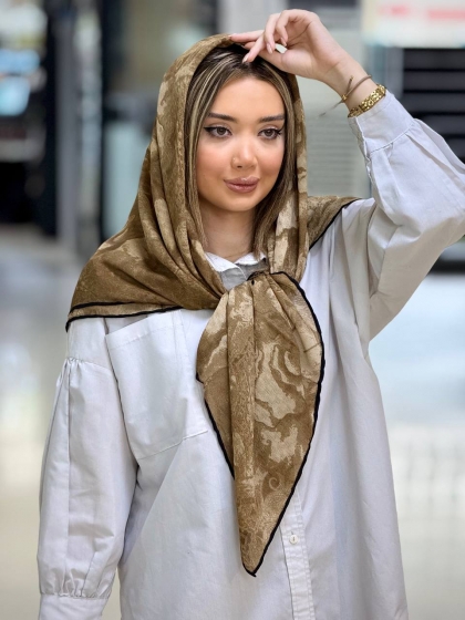 روسری گارزا ژاکارد دور دست دوز کد 2672