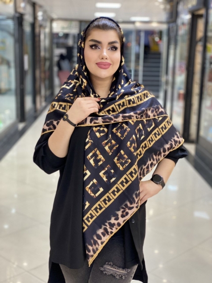 روسری نخی دور دست دوز کد 400