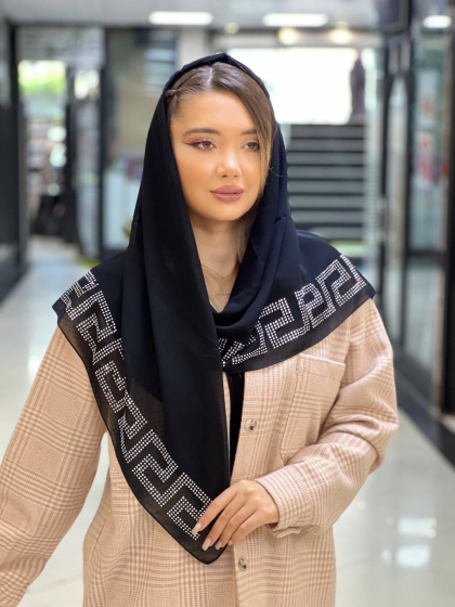 روسری نخ و حریر نگینی ورساچ کد2222