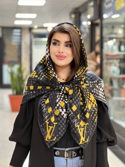 روسری نخی پاییزه دست دوز کد 679