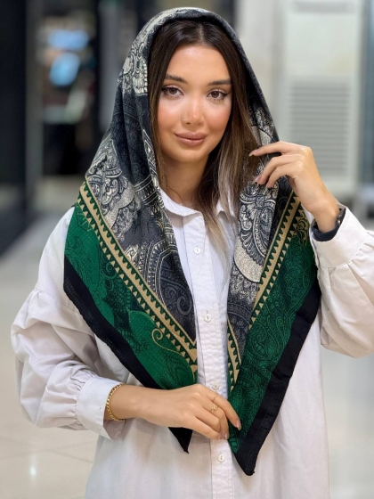 روسری نخی ژاکارد دور دست دوز کد 2393