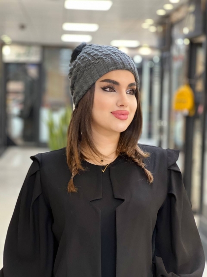 کلاه بافت پوم دار کد689