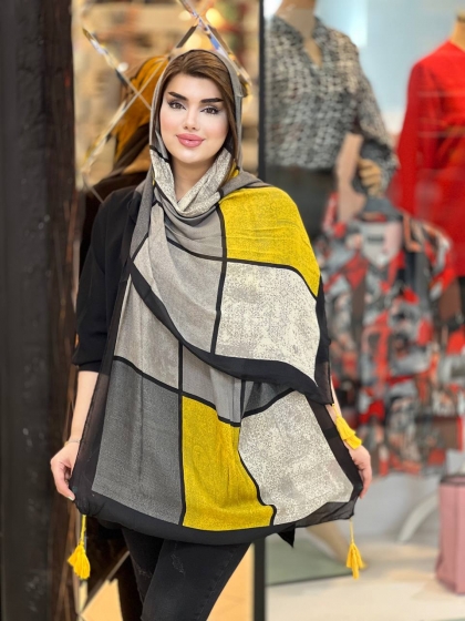 شال نخی اسکارلت منگوله دار کد 1055