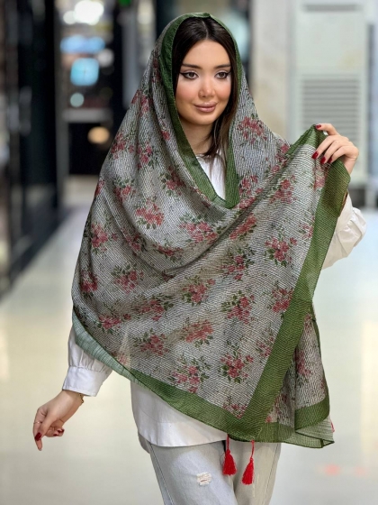 شال نخی طرح پلیسه منگوله دار کد 2582