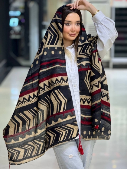 شال نخی صابونی منگوله دار کد 2552