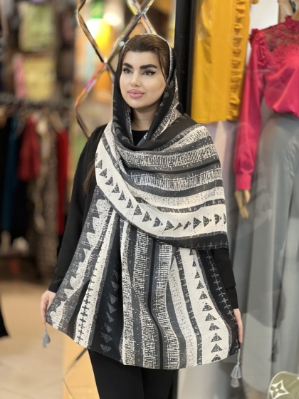 شال نخی بهاره منگوله دار کد1758