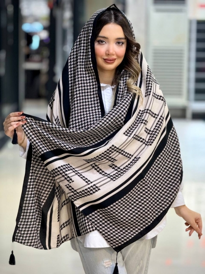 شال نخی پیچازی منگوله دار کد 2570