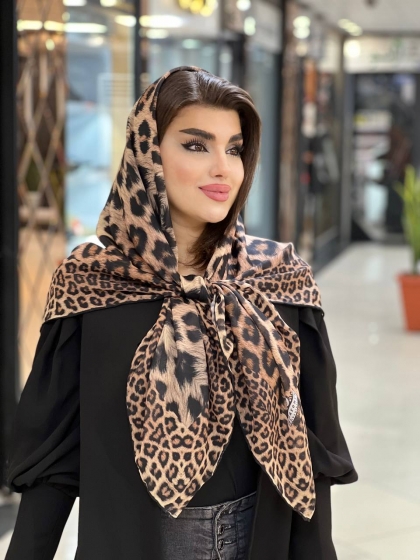 روسری نخی دور دست دوز کد 750