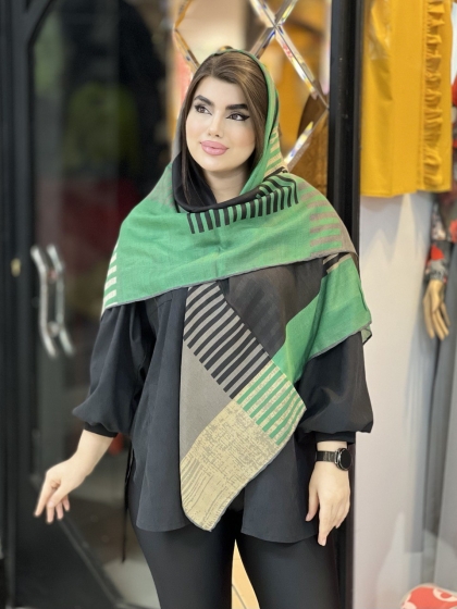 روسری نخی سرژه دور دست دوز کد 1655