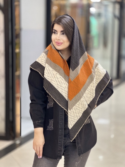 روسری نخی ژاکارد دور دست دوز کد1562