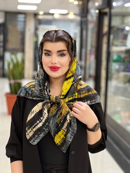 روسری نخی ژاکارد دور دست دوز کد 987